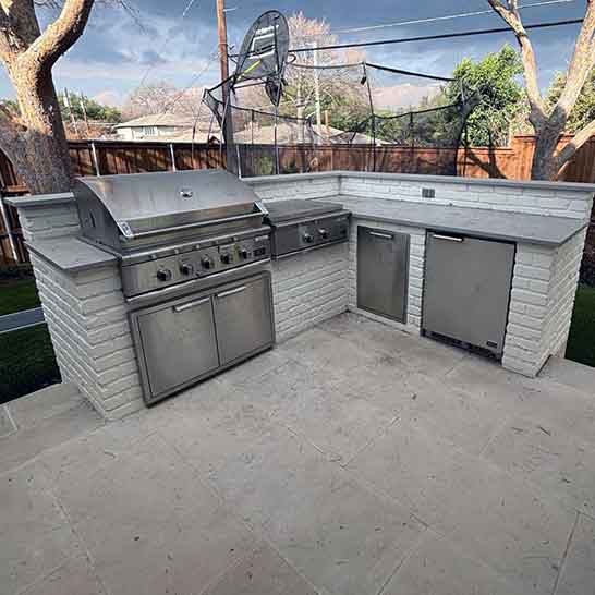 Outdoor Kitchen