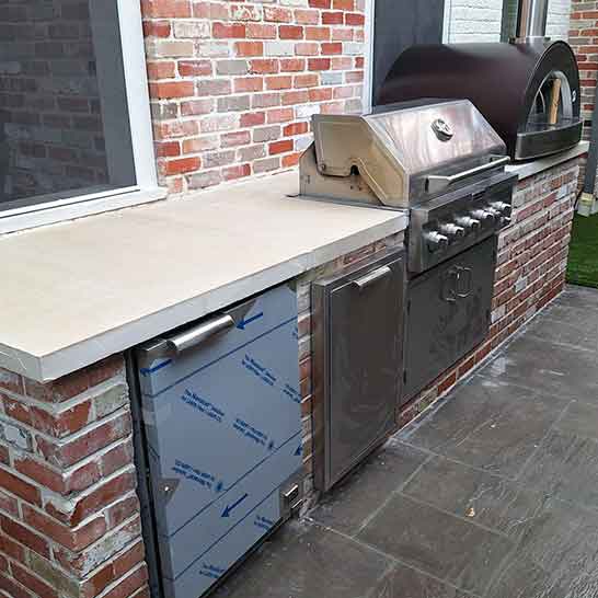 Outdoor Kitchen